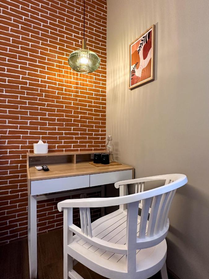 Lugano Arte Homestay Jakarta Exterior foto