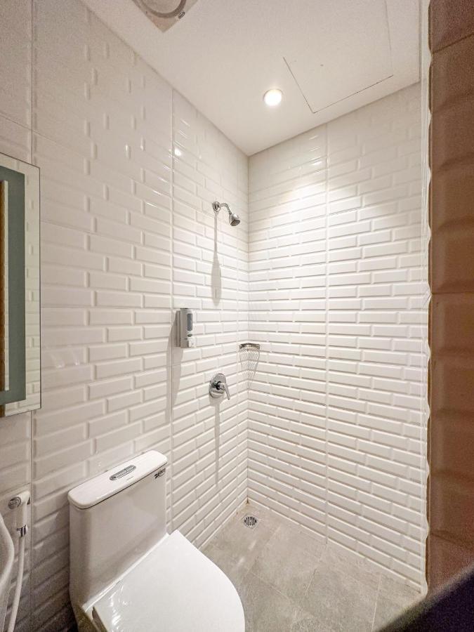 Lugano Arte Homestay Jakarta Exterior foto