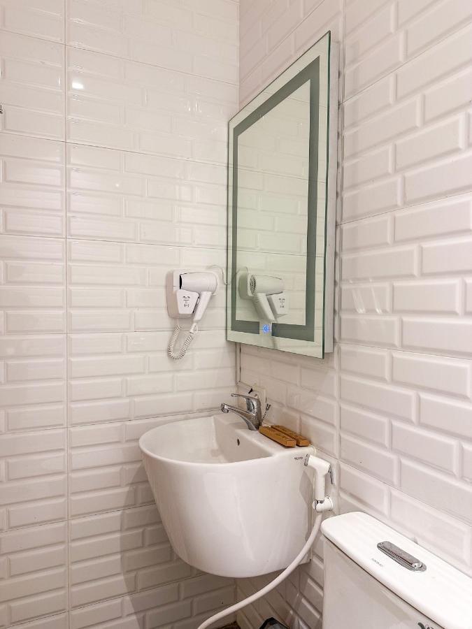 Lugano Arte Homestay Jakarta Exterior foto