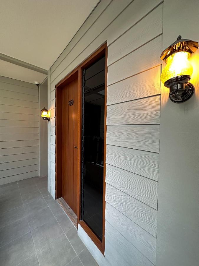 Lugano Arte Homestay Jakarta Exterior foto